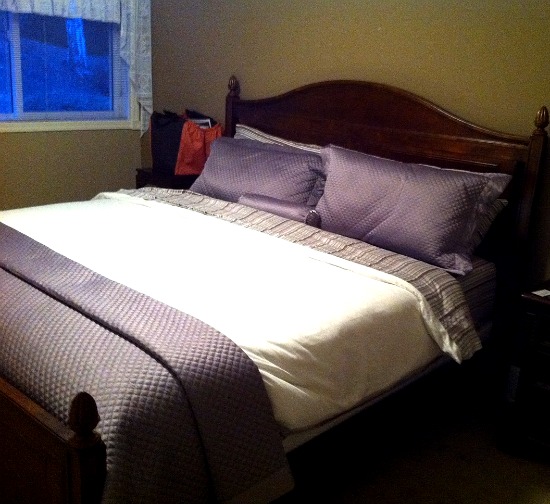 Serenata Guest House Bed. Entirely Viggo-worthy